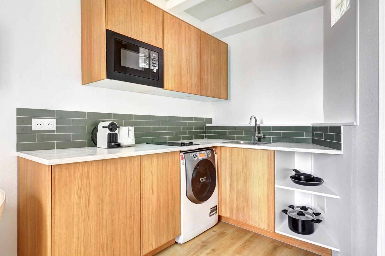 Apartment 5022 Sandra - Charming 18eme Paris